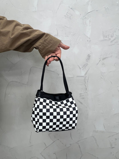 Urban Chic Bucket Tote